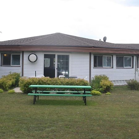 Crossroads Motel Elkhorn Exterior photo